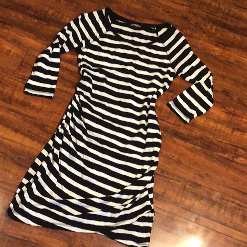 Express 3/4 sleeve dress